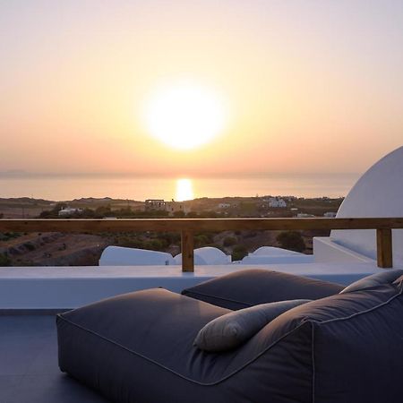 Este Luxury Suites Фира Екстериор снимка