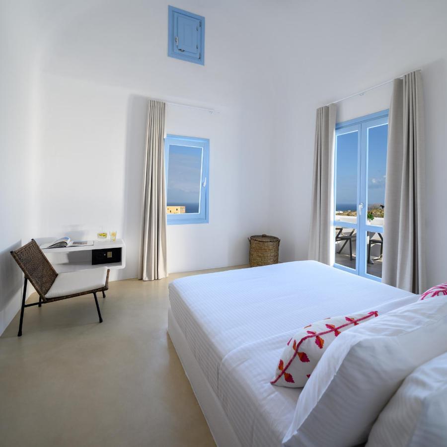 Este Luxury Suites Фира Екстериор снимка