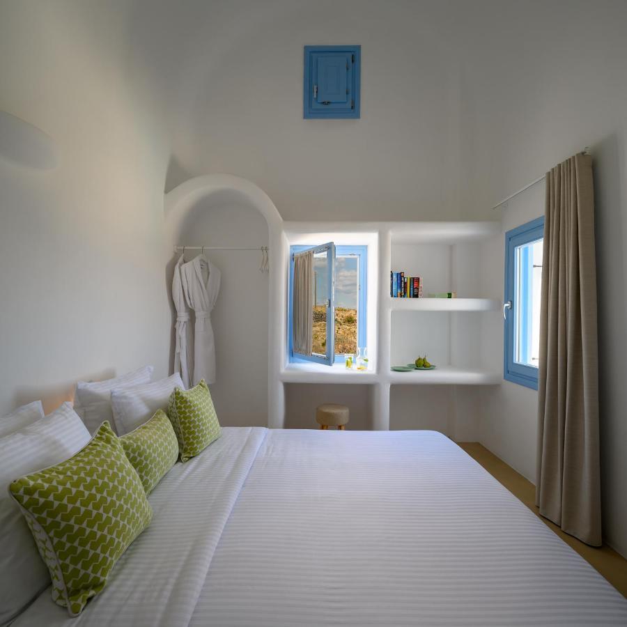 Este Luxury Suites Фира Екстериор снимка