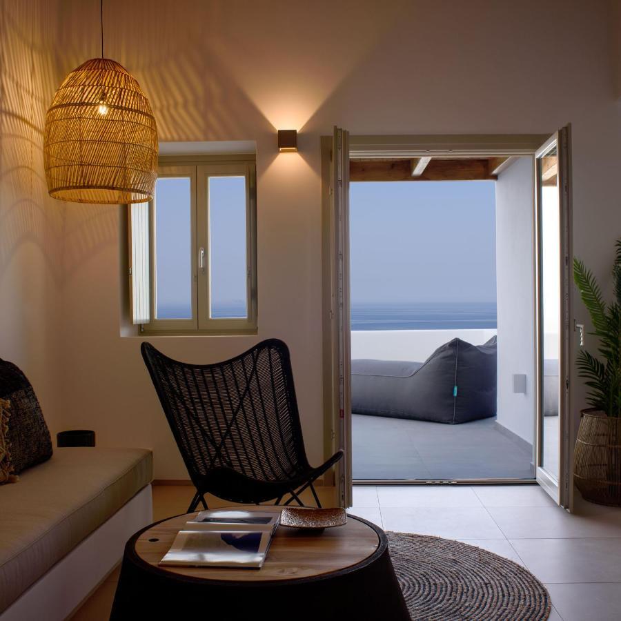 Este Luxury Suites Фира Екстериор снимка
