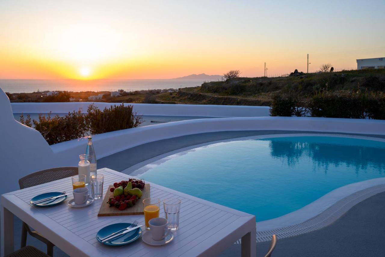 Este Luxury Suites Фира Екстериор снимка