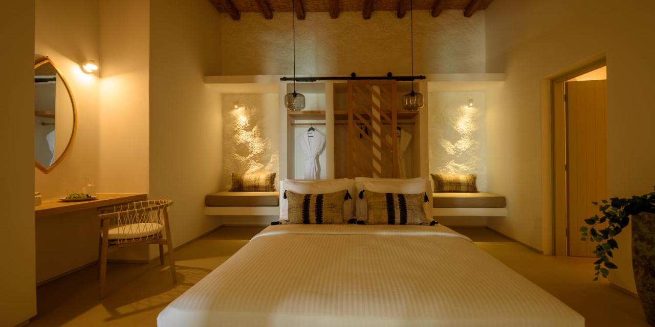 Este Luxury Suites Фира Екстериор снимка