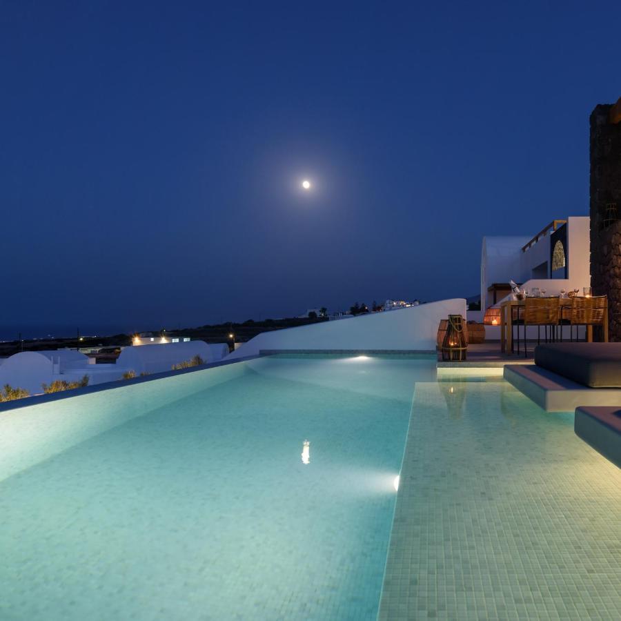Este Luxury Suites Фира Екстериор снимка
