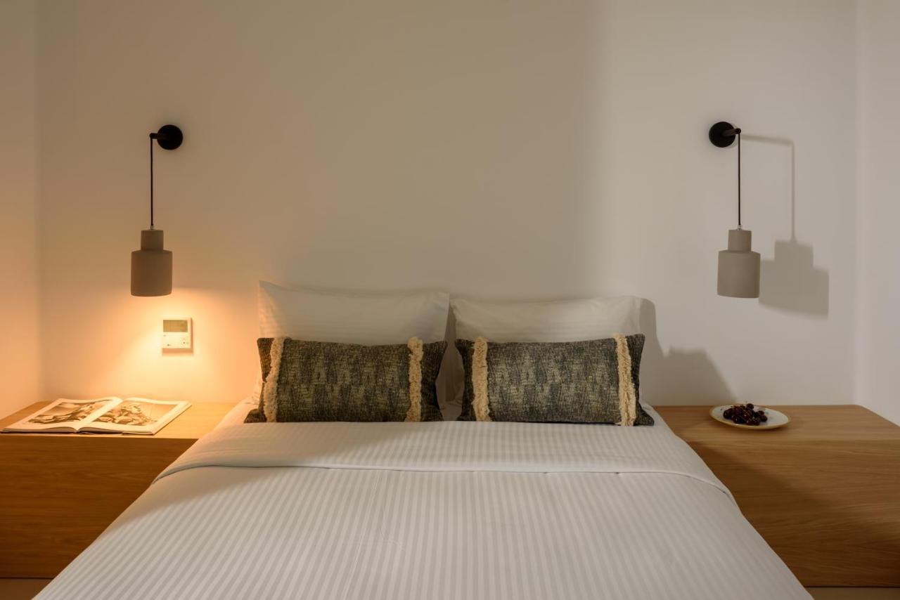 Este Luxury Suites Фира Екстериор снимка