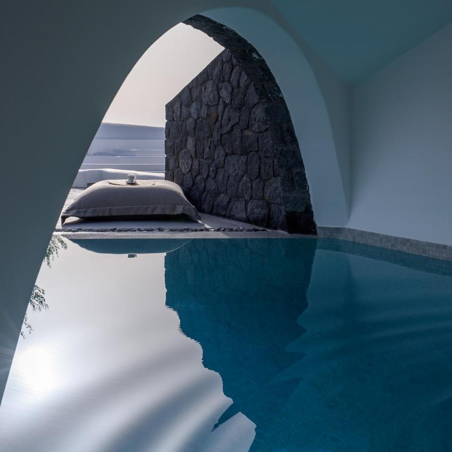 Este Luxury Suites Фира Екстериор снимка