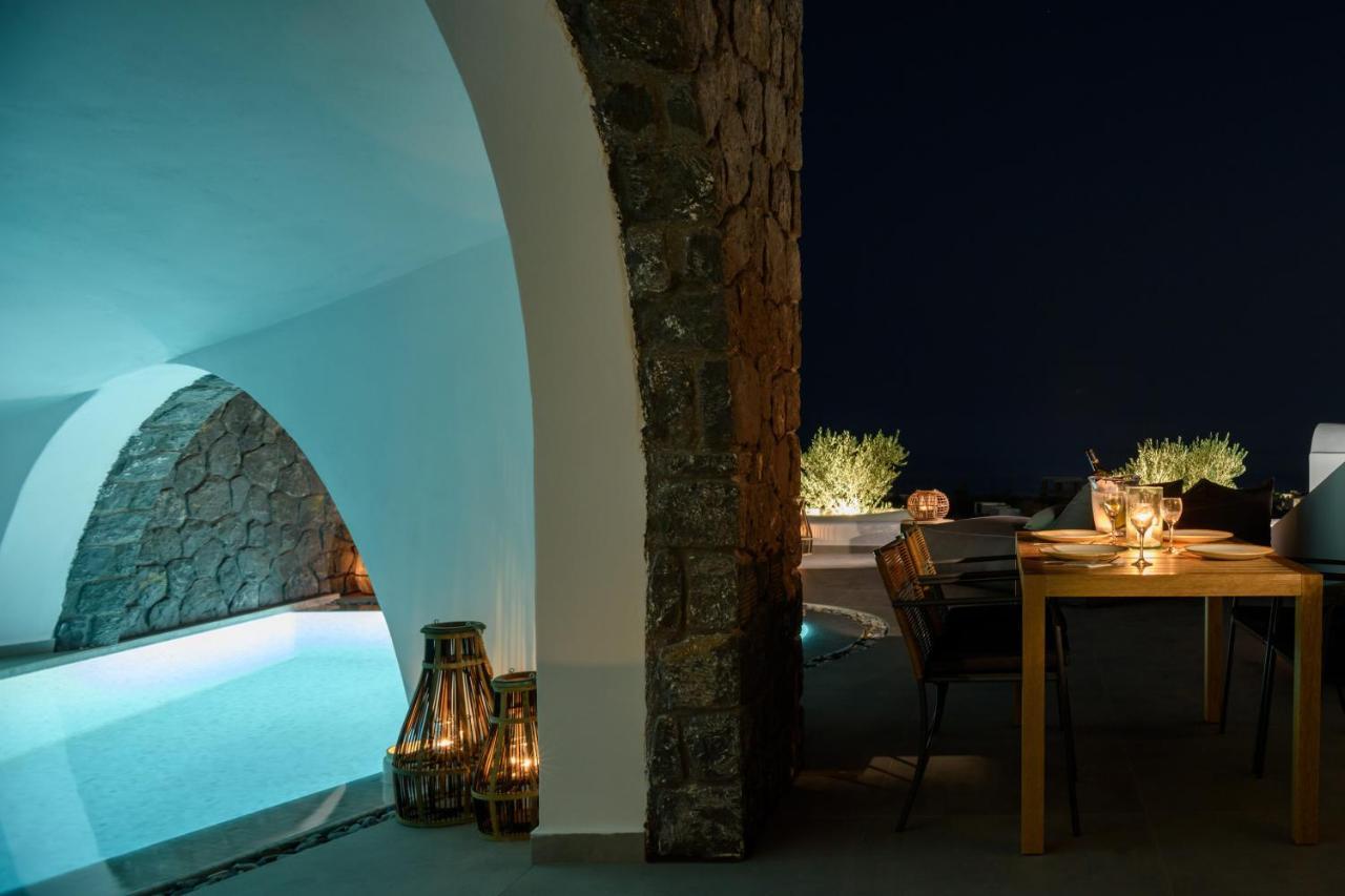 Este Luxury Suites Фира Екстериор снимка