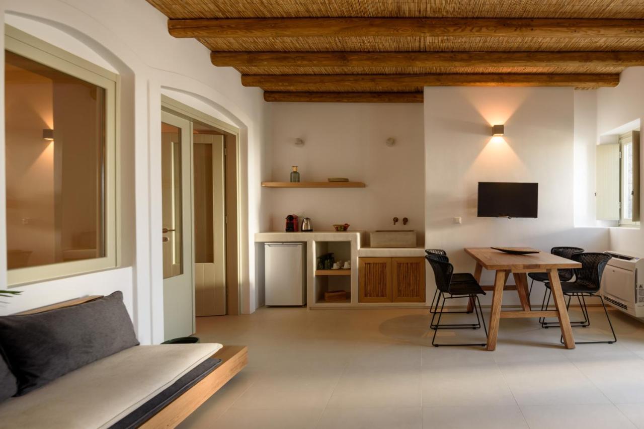 Este Luxury Suites Фира Екстериор снимка