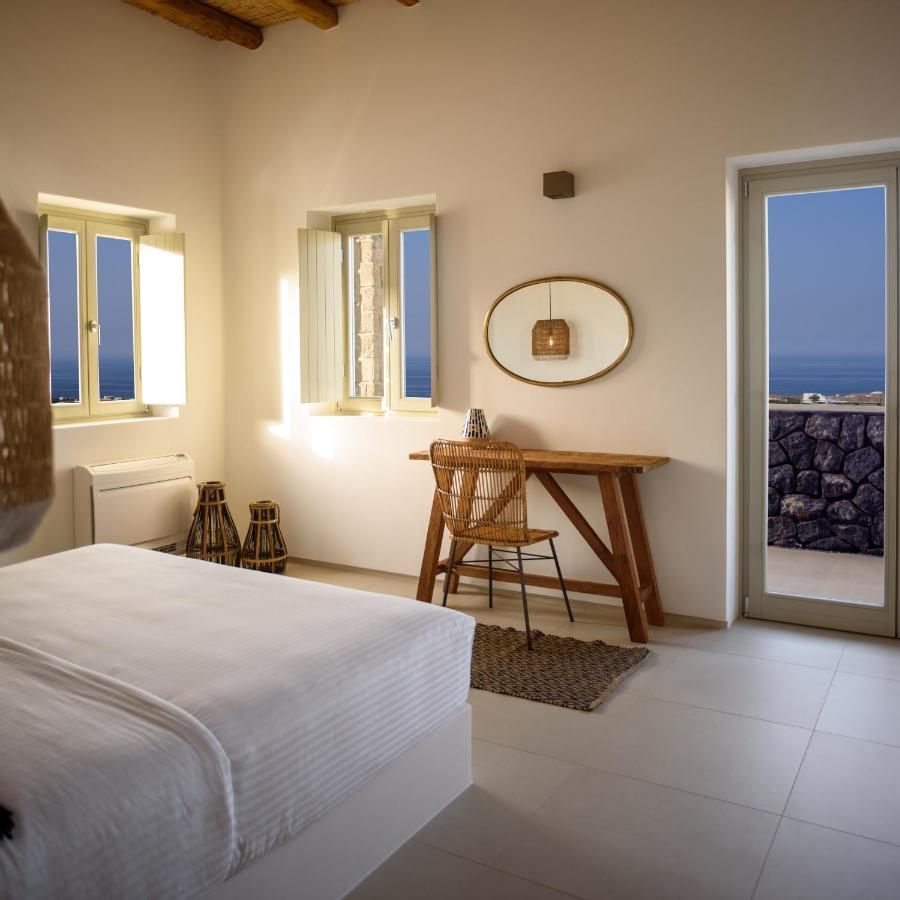 Este Luxury Suites Фира Екстериор снимка