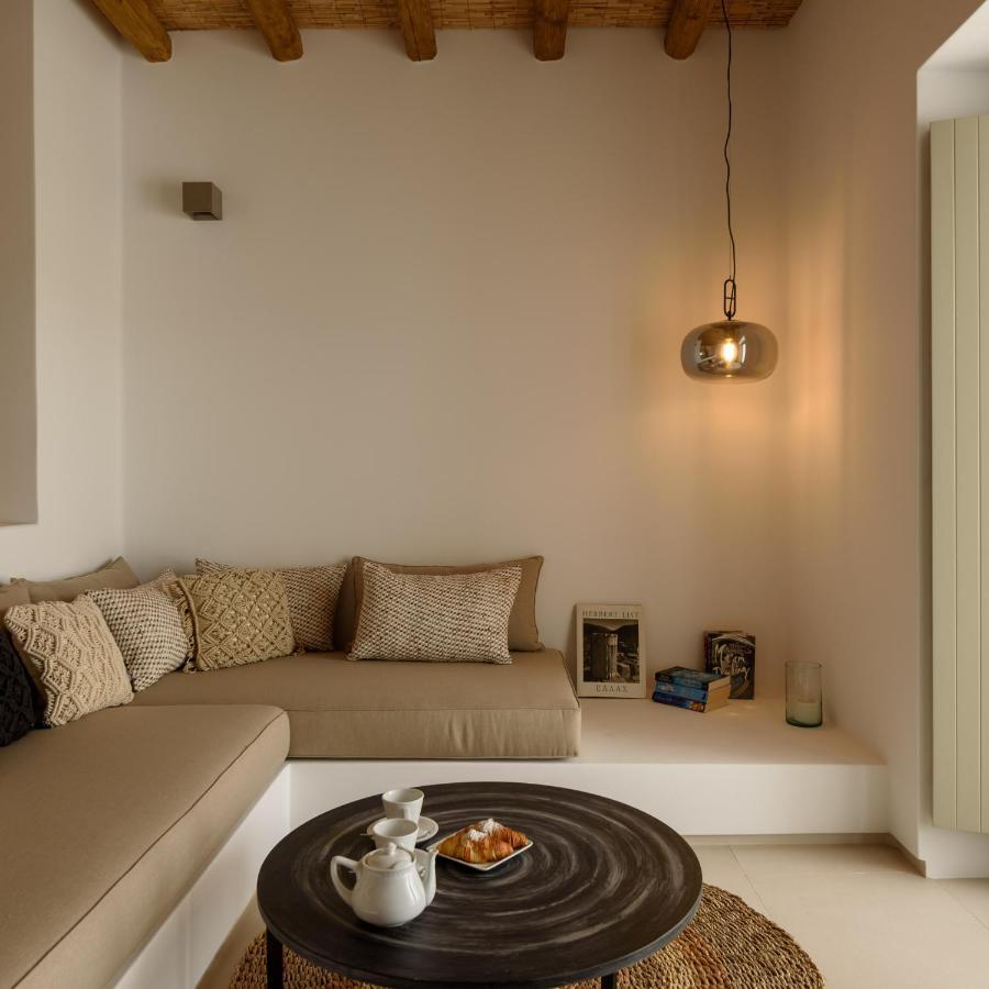 Este Luxury Suites Фира Екстериор снимка