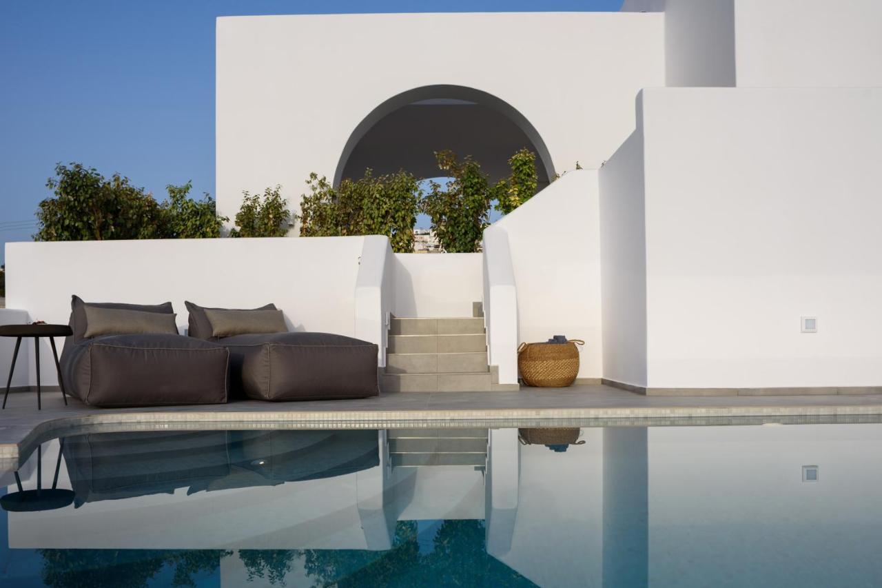 Este Luxury Suites Фира Екстериор снимка
