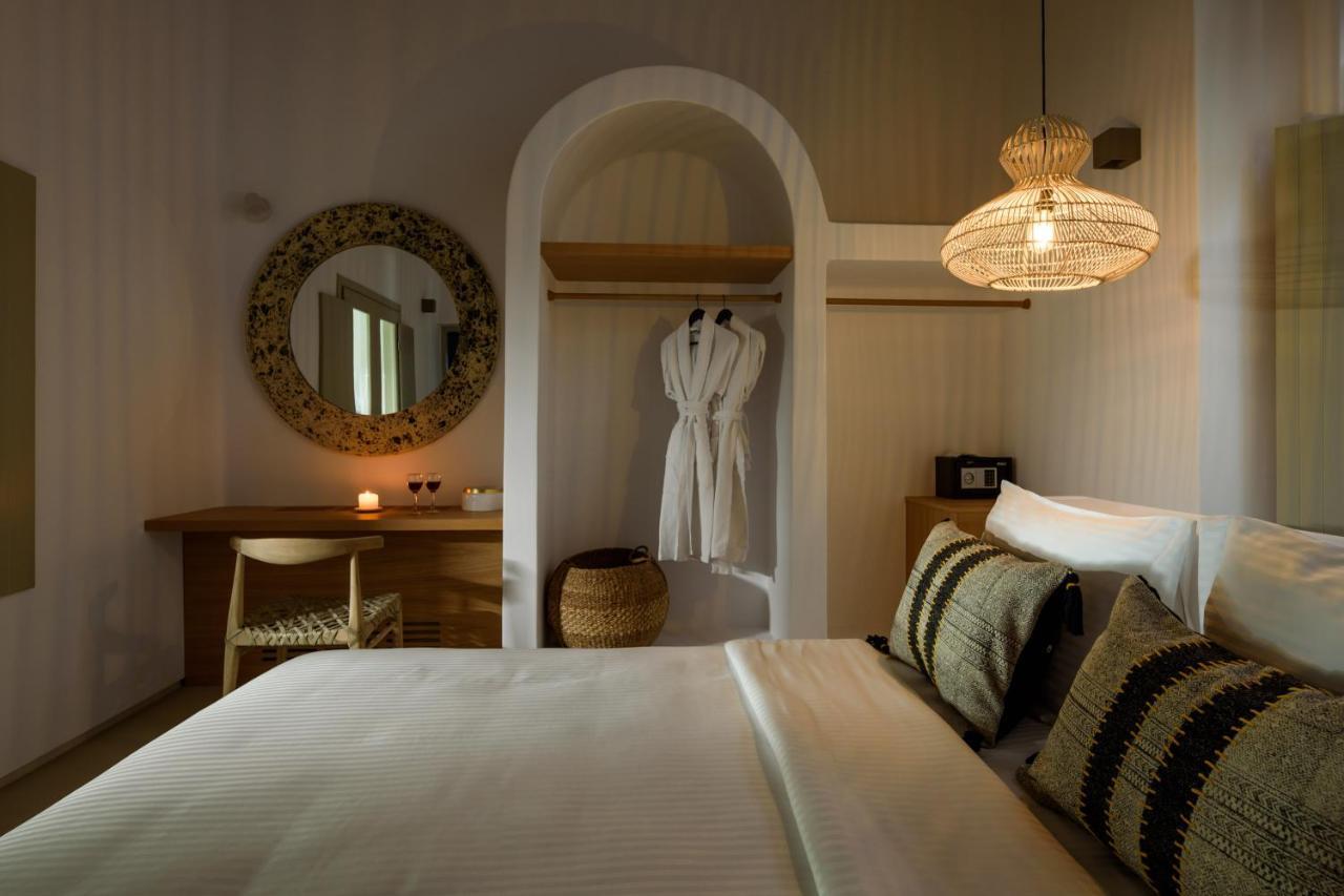 Este Luxury Suites Фира Екстериор снимка