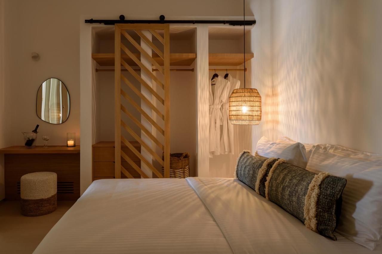 Este Luxury Suites Фира Екстериор снимка